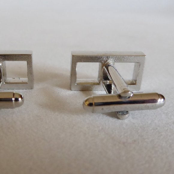 SIMON CARTER BRAND LONDON MENS SILVER METAL DOUBLE SQUARE CUFF LINKS (NEW IN BOX - Picture 3 of 9